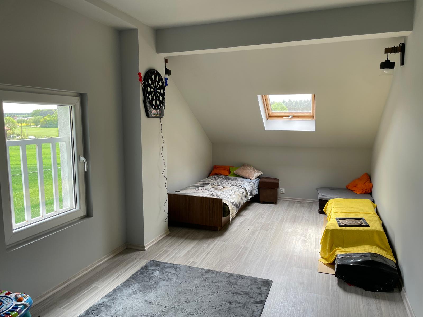 NOWA NIŻSZA CENA ! Dom 150 m2, stan do zamieszkanie, Rzemienowice, świętokrzyskie