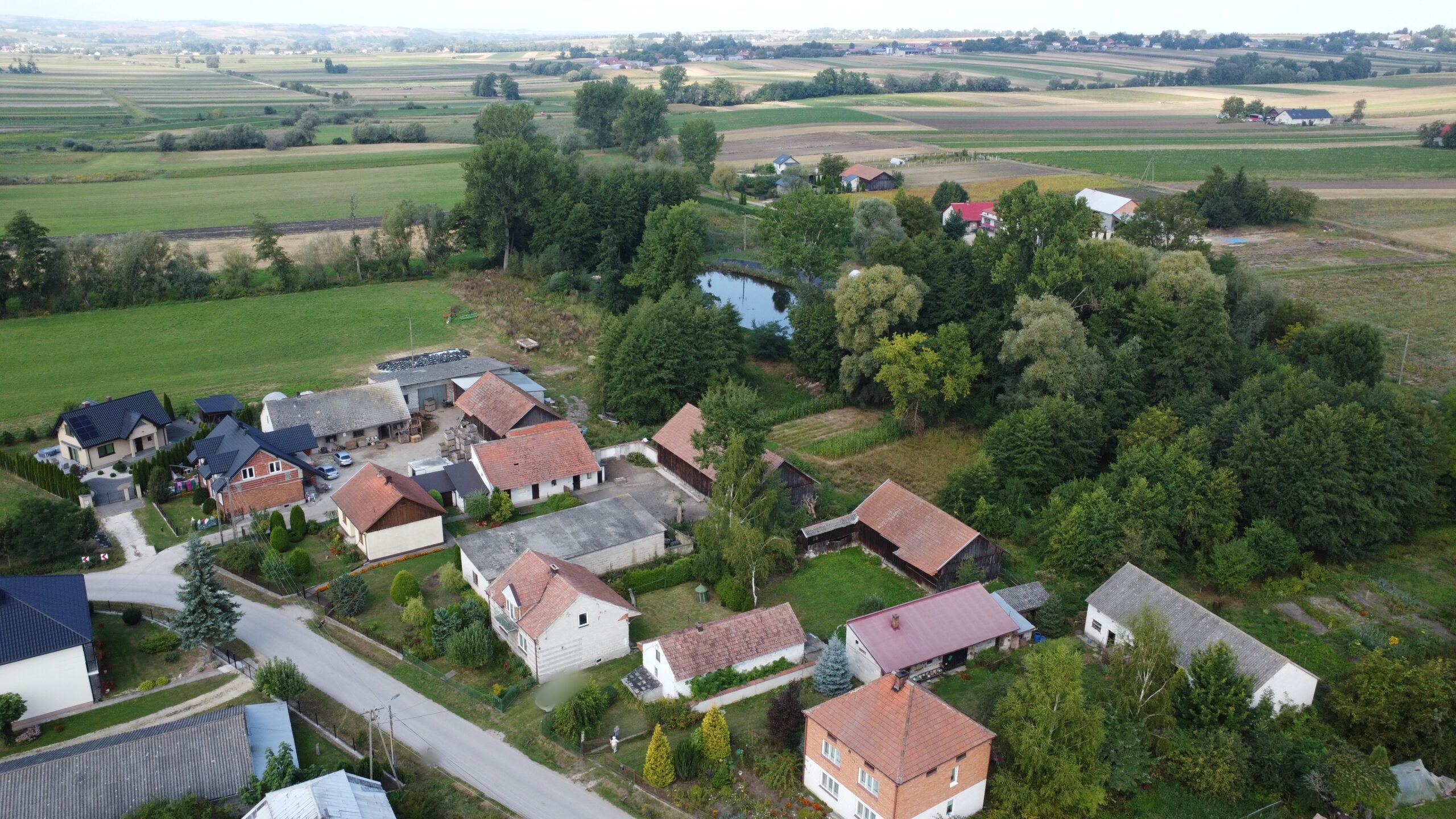 Dom 90 m2, do remontu, Kobylniki, gm. Skalbmierz, świętokrzyskie