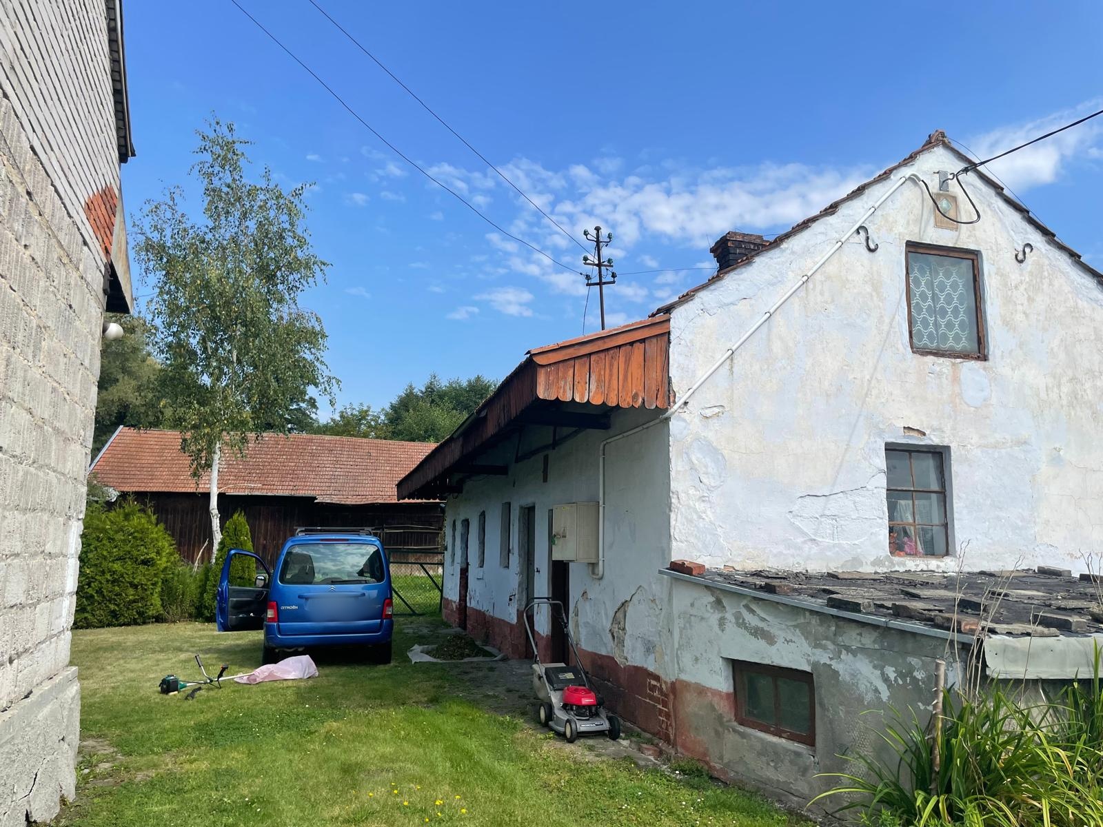 Dom 90 m2, do remontu, Kobylniki, gm. Skalbmierz, świętokrzyskie