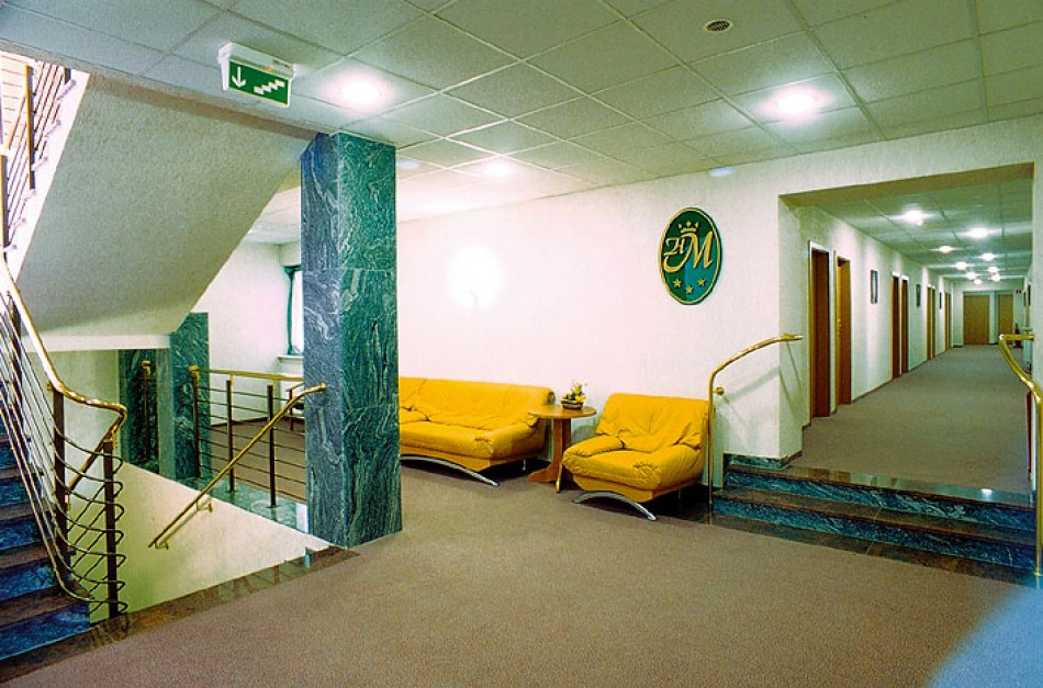 Hotel, budynek hotelowy, Nowe Brzesko, powiat proszowicki, małopolskie.