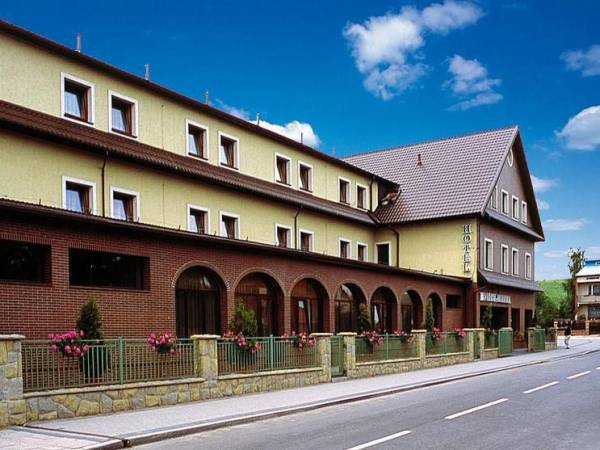 Hotel, budynek hotelowy, Nowe Brzesko, powiat proszowicki, małopolskie.