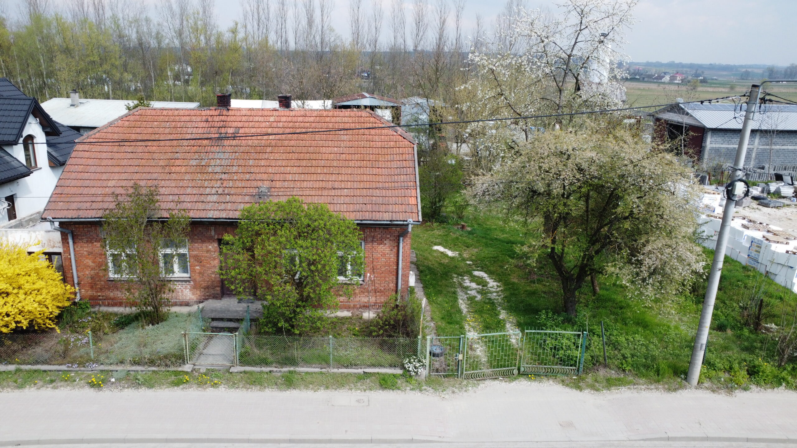 Dom do remontu na działce 0,10 ha, Skalbmierz, powiat kazimierski, świętokrzyskie