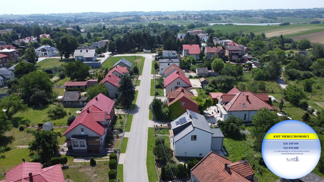 Dom, Kazimierza Wielka ul. Broniewskiego, stan dobry, do zamieszkania, świętokrzyskie