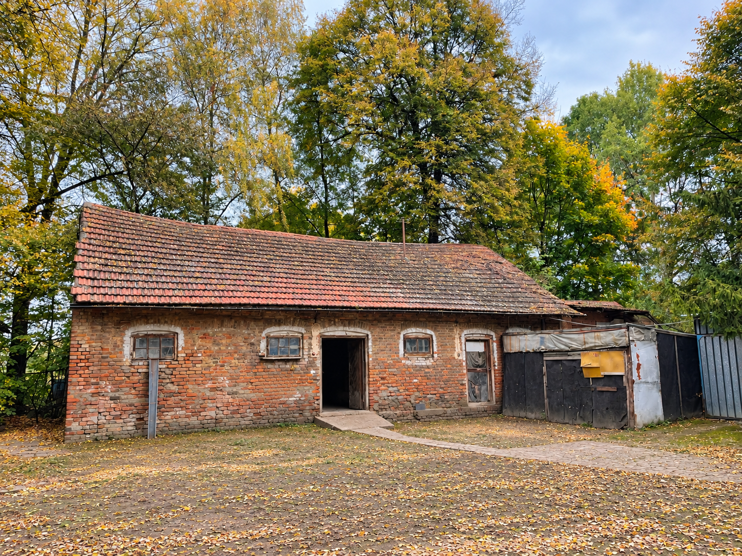 Dom, zabudowania gospodarcze, działka 1,67 ha, Sieradzice, powiat kazimierski, świętokrzyskie